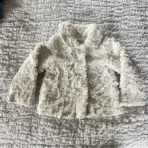 Old Navy 4t girls fluffy soft button up off white jacket